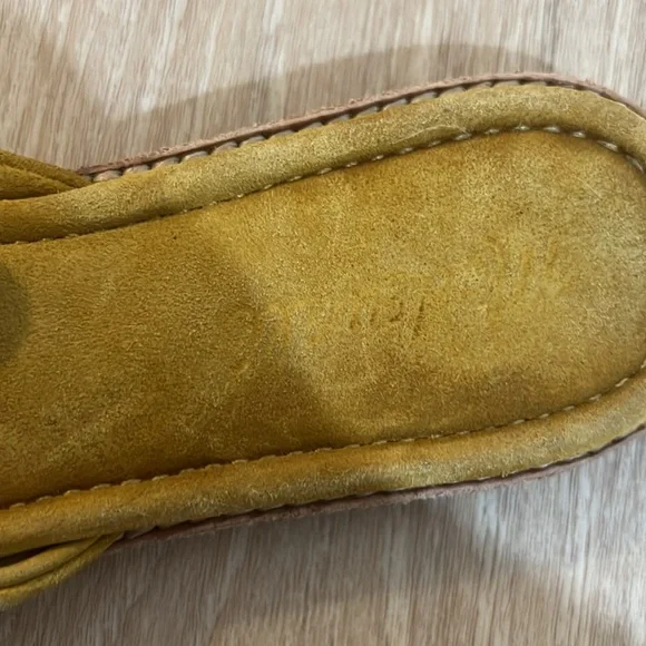 Madewell (8) | women’s Nadia Half Bow Sandal - mustard - Picture 5 of 7